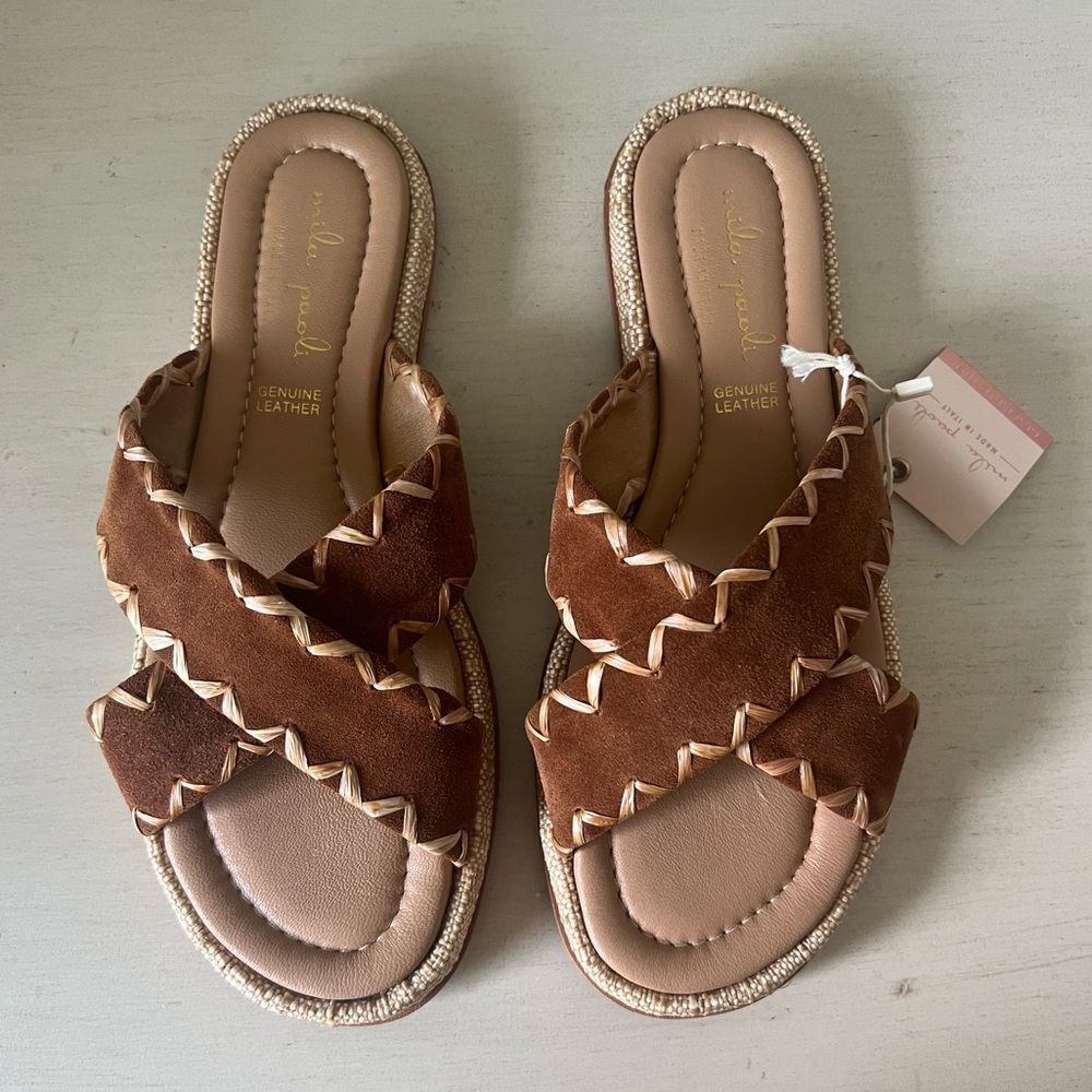 New MILA PAOLI
Made In Italy Suede Criss Cross Raffia
Sandal sz 38 US 7.5